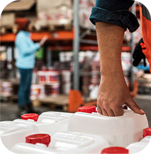Logística y transporte especializado de productos químicos